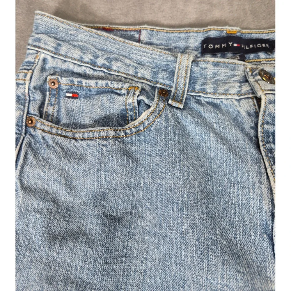 Tommy Hilfiger Mens Vintage Classic Fit Light Wash Straight Leg Jeans 30x32